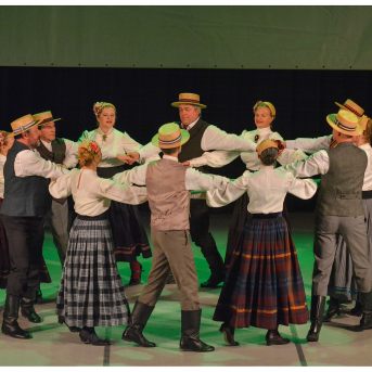 Līgo Zemgalē un Sēlijā. Sēšana. - Foto: Jānis Tiļčiks