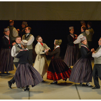 Līgo Zemgalē un Sēlijā. Sēšana. - Foto: Jānis Tiļčiks