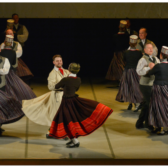 Līgo Zemgalē un Sēlijā. Sēšana. - Foto: Jānis Tiļčiks