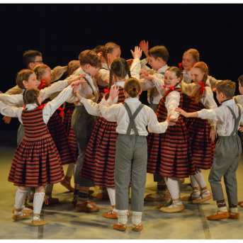 Līgo Zemgalē un Sēlijā. Sēšana. - Foto: Jānis Tiļčiks