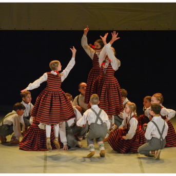 Līgo Zemgalē un Sēlijā. Sēšana. - Foto: Jānis Tiļčiks