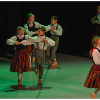 Līgo Zemgalē un Sēlijā. Sēšana. - Foto: Jānis Tiļčiks