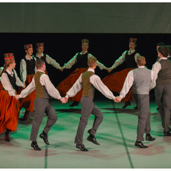 Līgo Zemgalē un Sēlijā. Sēšana. - Foto: Jānis Tiļčiks