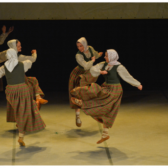 Līgo Zemgalē un Sēlijā. Sēšana. - Foto: Jānis Tiļčiks