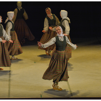 Līgo Zemgalē un Sēlijā. Sēšana. - Foto: Jānis Tiļčiks