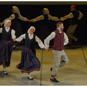 Līgo Zemgalē un Sēlijā. Sēšana. - Foto: Jānis Tiļčiks