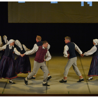 Līgo Zemgalē un Sēlijā. Sēšana. - Foto: Jānis Tiļčiks