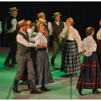 Līgo Zemgalē un Sēlijā. Sēšana. - Foto: Jānis Tiļčiks