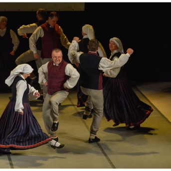 Līgo Zemgalē un Sēlijā. Sēšana. - Foto: Jānis Tiļčiks