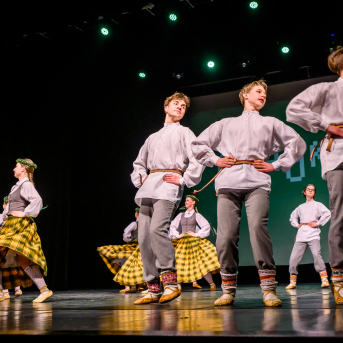 Līgo Latgalē. Plaukšana. - 