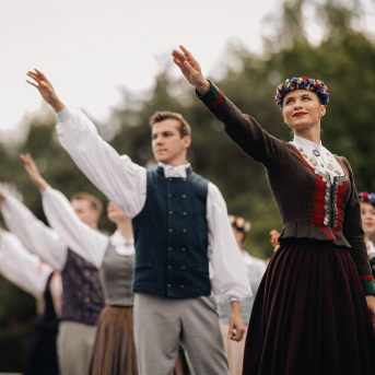 LĪGO. Ziedēšana. Atklāšana  - 