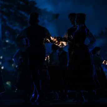 LĪGO. DIŽDIENA. Skatuviskās dejas mistērija. "MĒS DEVIŅI BĀLELIŅI" - 