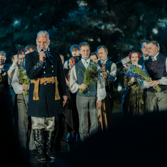 LĪGO. DIŽDIENA. Skatuviskās dejas mistērija. "MĒS DEVIŅI BĀLELIŅI" - 