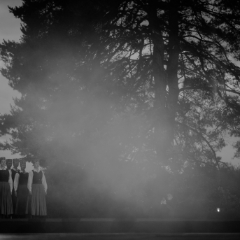 LĪGO. DIŽDIENA. Skatuviskās dejas mistērija. "MĒS DEVIŅI BĀLELIŅI" - 