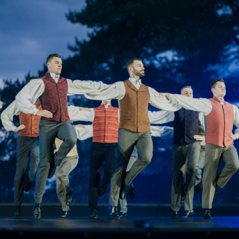 LĪGO. DIŽDIENA. Skatuviskās dejas mistērija. "MĒS DEVIŅI BĀLELIŅI" - 