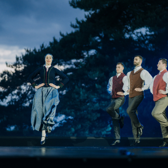 LĪGO. DIŽDIENA. Skatuviskās dejas mistērija. "MĒS DEVIŅI BĀLELIŅI" - 