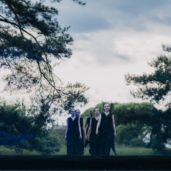 LĪGO. DIŽDIENA. Skatuviskās dejas mistērija. "MĒS DEVIŅI BĀLELIŅI" - 