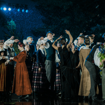 LĪGO. DIŽDIENA. Skatuviskās dejas mistērija. "MĒS DEVIŅI BĀLELIŅI" - 