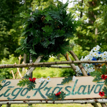 Vasaras saulgriežu koncerts "Jāņu nakti gunis dega" - 